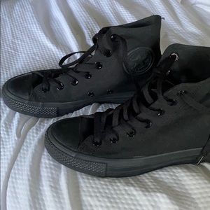 Sold Converse high top all black